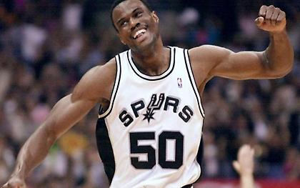 Κουίζ: Μπορείς να κάνεις 10/10 με παλιούς σέντερ του ΝΒΑ;