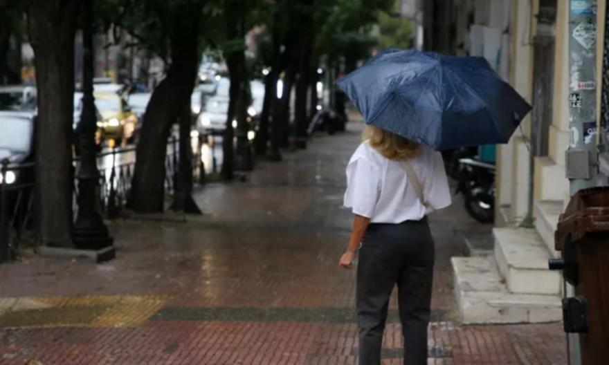 Καιρός: Πότε «χαλάει» - Σε ποιες περιοχές αναμένονται βροχές και καταιγίδες