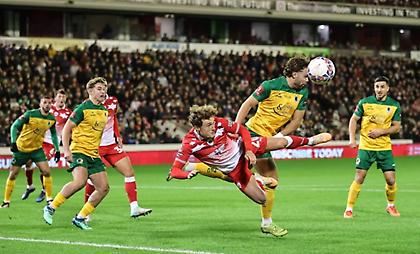 Φιάσκο στην Μπάρνσλεϊ: Έμεινε εκτός Κυπέλλου Αγγλίας επειδή έβαλε παίκτη που δεν είχε δικαίωμα συμμετοχής!