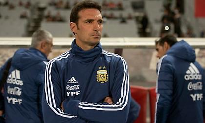 Σκαλόνι: «Η εθνική χρειάζεται έναν προπονητή που να έχει όλη την ενέργεια»