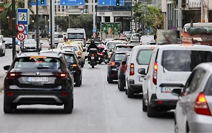Κίνηση στους δρόμους: Μεγάλες καθυστερήσεις στο λεκανοπέδιο
