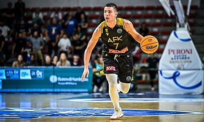 Φλιώνης στον sport-fm.gr: «Είμαστε ταπεινοί, πατάμε στο έδαφος και συνεχίζουμε βήμα-βήμα»