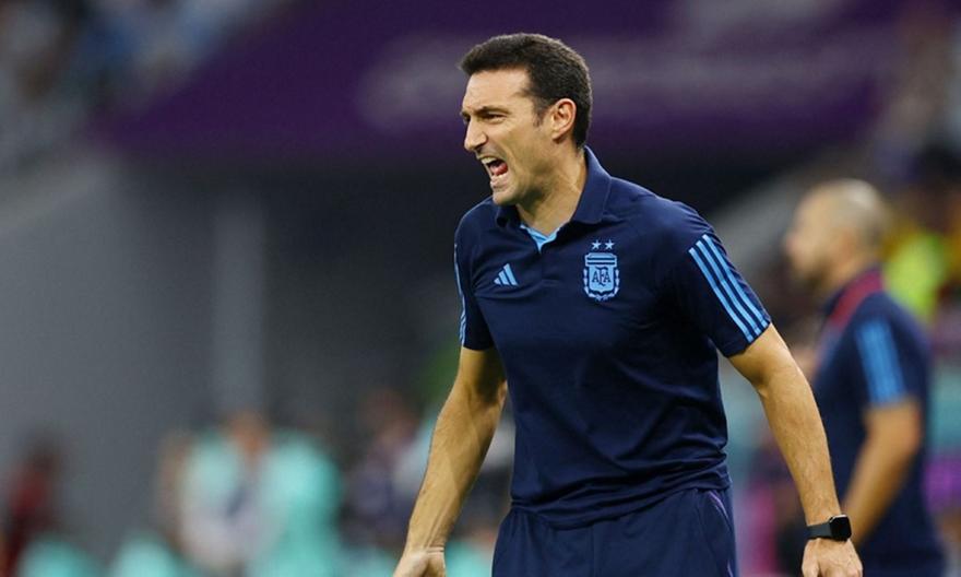 Ρεάλ Μαδρίτης: Περιμένει στη γωνία για Σκαλόνι