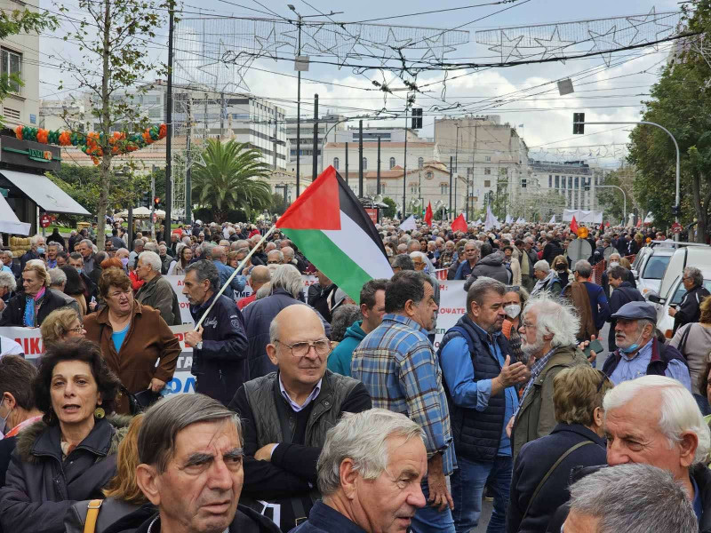 Πορεία συνταξιούχων στο κέντρο της Αθήνας