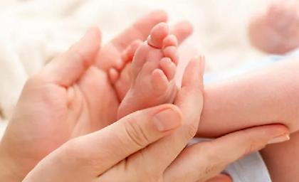 Τραγωδία στην Πάτρα: Νεκρό μωρό δυόμισι μηνών
