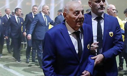 Πένθος στην ΑΕΚ: «Έφυγε» ο Αντώνης Παραγιός