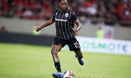 Τσορμπατζόγλου: «Όλα δείχνουν ότι δεν θα παίξει ο Μπάμπα στη Φρανκφούρτη»