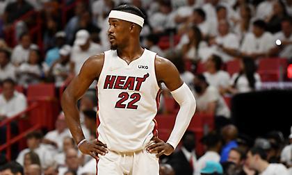 Χάνει το ματς των Χιτ με τους Μπακς ο Τζίμι Μπάτλερ