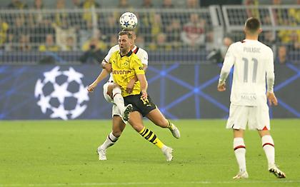 Ώρα Champions League με δώρο* Cosmote TV από την Stoiximan!