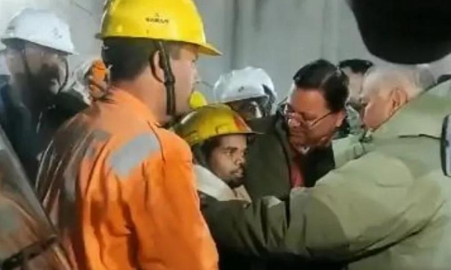 Ινδία: Απεγκλωβίστηκαν 41 εργάτες που ήταν παγιδευμένοι για πάνω από 2 εβδομάδες