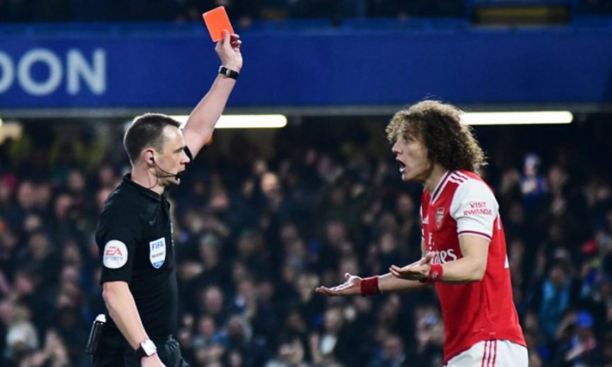 IFAB: Πιθανό να αρχίσει να δοκιμάζει την πορτοκαλί κάρτα με προσωρινή αποβλή