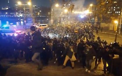 Τρελή πορεία χιλιάδων οπαδών της Μπέτις στην Πράγα