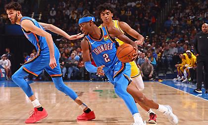 Συντριβή Λέικερς στην Οκλαχόμα, έβγαλαν αντίδραση οι Γουόριορς