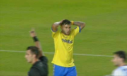 Η εντυπωσιακή απόκρουση του Αναγνωστόπουλου στο σουτ του Πέρες