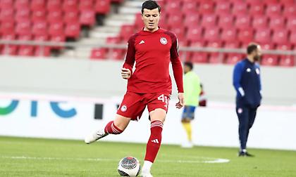 Η 11άδα του Ολυμπιακού με τον Βόλο - Βασικοί Μπιανκόν και Ιμπόρα