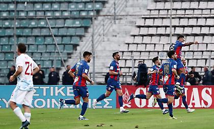 Ζόρια στο ξεκίνημα για Ολυμπιακό: 1-0 ο Βόλος στο 20’ και αποβολή του Ρέτσου!