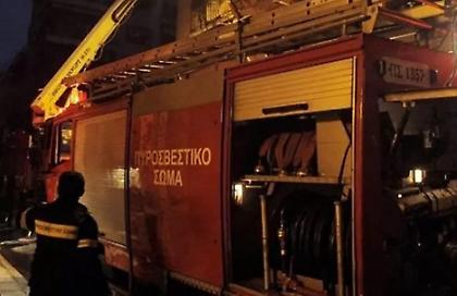 Νεκρός εντοπίστηκε ένας άνδρας κατά τη διάρκεια κατάσβεσης πυρκαγιάς σε αυτοκίνητο στο Μενίδι