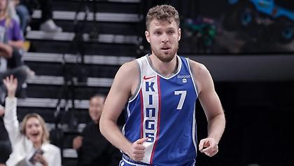 Οι Κινγκς επικράτησαν του «τριπλού» Γιόκιτς, 1/3 σουτ ο Βεζένκοφ