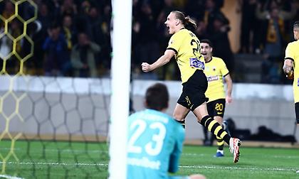 Ιπτάμενος Βίντα έλυσε τον «γόρδιο δεσμό» για την ΑΕΚ με εξαιρετική κεφαλιά