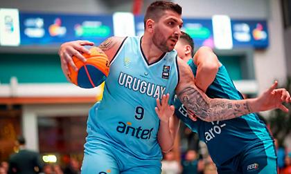Ο 40χρονος Εστεμπάν Μπατίστα αγωνίστηκε σε τουρνουά «3on3» με την εθνική Ουρουγουάης!