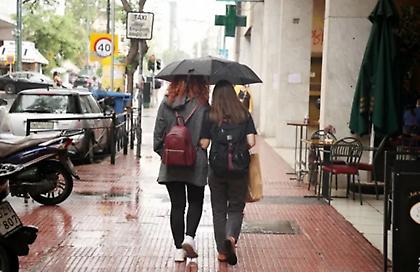 Νέα κακοκαιρία από σήμερα το απόγευμα - Καταιγίδες, χαλάζι και ισχυροί άνεμοι - Πού θα «χτυπήσει»