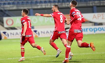 Πέρασε ''αέρα'' από την Τρίπολη και έβαλε το... 1,5 πόδι στα προημιτελικά ο Πανσερραϊκός!