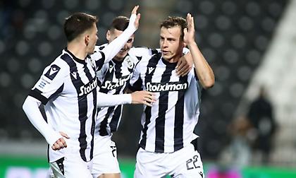 Ο Κίτσος έκανε πέναλτι στον Ντεσπόντοφ και ο Σβαμπ εκτέλεσε εύστοχα για το προβάδισμα του ΠΑΟΚ