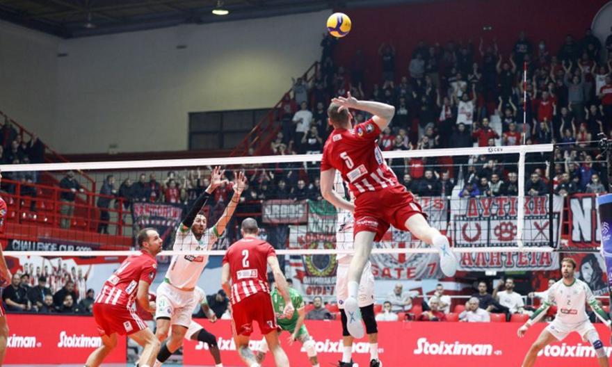 Βόλεϊ: Διακοπή στο Ολυμπιακός-Παναθηναϊκός λόγω δακρυγόνων