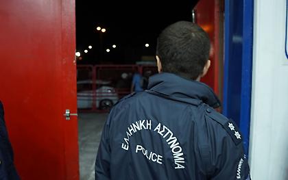 Σοβαρός ο τραυματισμός του αστυνομικού στο «Μελίνα Μερκούρη» - Διασωληνωμένος στη ΜΕΘ του Κρατικού Νικαίας