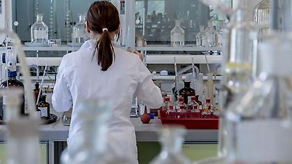 Μυκόπλασμα πνευμονίας: Ανησυχία για τα αυξημένα κρούσματα σε Κίνα και Ευρώπη – Τα δεδομένα για την Ελλάδα