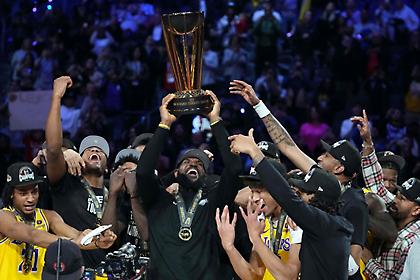 Οι Πέισερς «υποκλίθηκαν» στον Βασιλιά ΛεΜπρόν και τον υπερηχητικό Άντονι Ντέιβις