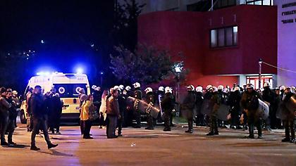 Επεισόδια στου Ρέντη: Συνελήφθη ο δράστης που τραυμάτισε τον αστυνομικό - Ομολόγησε την πράξη του