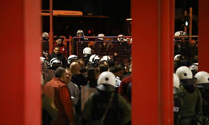 Ο καθοδηγητής της επίθεσης στου Ρέντη έχει πρωταγωνιστήσει και σε άλλα επεισόδια - Τι οδηγίες έδωσε στον 18χρονο!