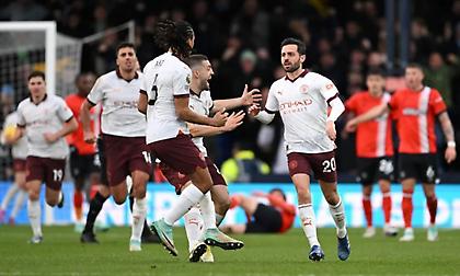 Τούμπαρε τη μαχητική Λούτον και ανάσανε η Σίτι - Συνεχίζουν «καυτές» Φούλαμ και Έβερτον, βυθίζεται η Τσέλσι