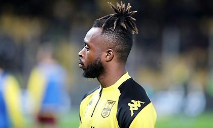 Άρης: Επέστρεψε στις προπονήσεις και τέθηκε στη διάθεση του Μάντζιου ο Ντουκουρέ