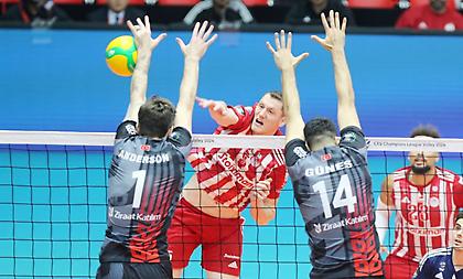 Τα highlights της ήττας του Ολυμπιακού από τη Ζιράτ στου Ρέντη