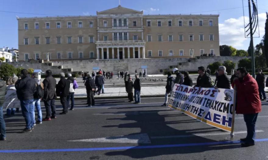 ΑΔΕΔΥ: Πανελλαδική στάση εργασίας την Πέμπτη (14/12)