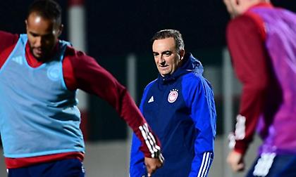 Σταματέλος: «Με ενδεκάδα… Μαρτίνεθ ο Ολυμπιακός την Πέμπτη, αυτό ζητάει επιτακτικά ο Καρβαλιάλ»