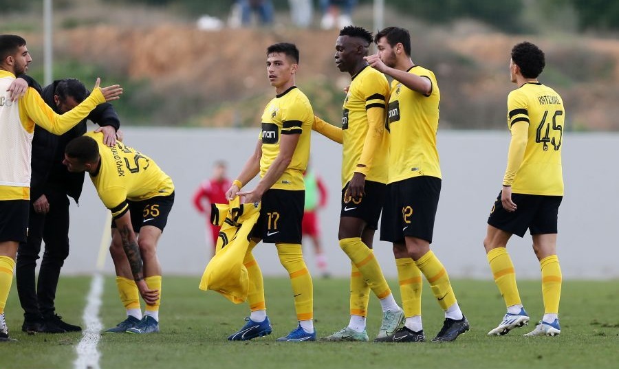 ΑΕΚ Β: Στον τραυματία Λεφρανκ αφιέρωσαν τη νίκη επί της Κοζάνης οι «κιτρινόμαυροι»