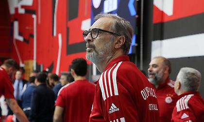 Καστελάνι: «Ήταν παράξενο ματς απέναντι σε μια από τις κορυφαίες ομάδες της Ευρώπης»