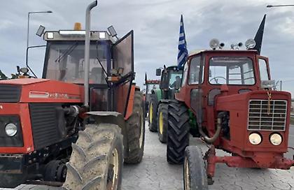 Στους δρόμους με τα τρακτέρ οι αγρότες της Λάρισας - Προαναγγέλλουν «θερμό» χειμώνα