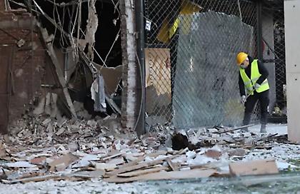 Έκρηξη στον Πειραιά: Τους δράστες και τον πραγματικό στόχο της επίθεσης ψάχνουν οι αρχές