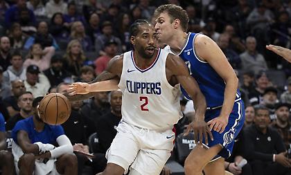 Οι Κινγκς «έμειναν» στους Νετς και ηττήθηκαν με 20 πόντους από τους Κλίπερς, θετικός ο Βεζένκοφ