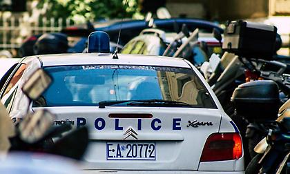 Λεωφόρος Κύμης: Οδηγός με λευκό βαν παρέσυρε και εγκατέλειψε αστυνομικούς της ΔΙΑΣ