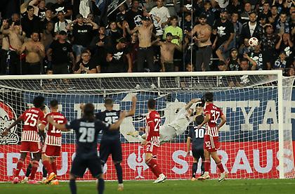 Η Μπάτσκα Τόπολα προσπαθεί να αλλάξει μέχρι τελευταία στιγμή τον αριθμό των προσκλήσεων για «Καραϊσκάκη»