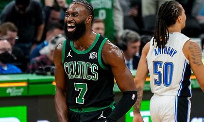 Συνέχισαν απτόητοι και διατήρησαν το αήττητο της έδρας οι Σέλτικς - Επιτέλους νίκη για τους Σπερς!