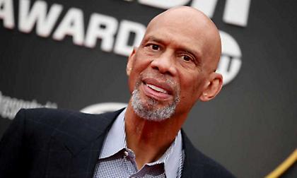 Στο νοσοκομείο μετά από πτώση ο Καρίμ Αμπντούλ-Τζαμπάρ