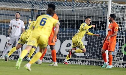 Ισοφάρισε την ΑΕΚ με «ξερό» μονοκόμματο σουτ του Μπαλντασάρα ο Παναιτωλικός!