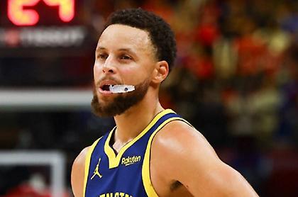 Ο Κάρι δεν έβαλε τρίποντο μετά από 268 αγώνες αλλά οι Γουόριορς νίκησαν