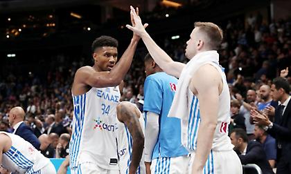 Το... αυτοτρολάρισμα του Γιάννη και το «γλέντι» από Αγραβάνη και Παππά